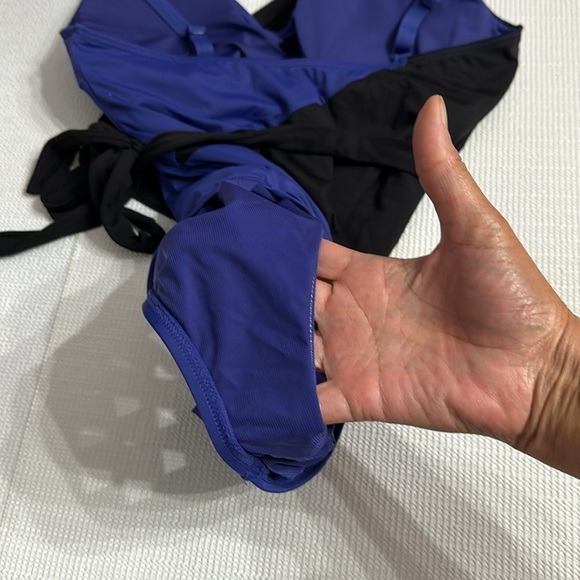 Coco Reef Contours Appeal Shape-wear One Piece Swimsuit 14/38D Cross-Over Tie - Picture 15 of 16